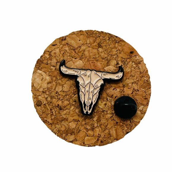 ✨Texas Cow Skull Longhorn Western Antlers Enamel Pin-Cow Skull Gift Lapel Brooch - Picture 2 of 4